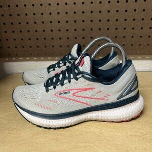 Brooks Women’s Grey and Pink Running Sneakers